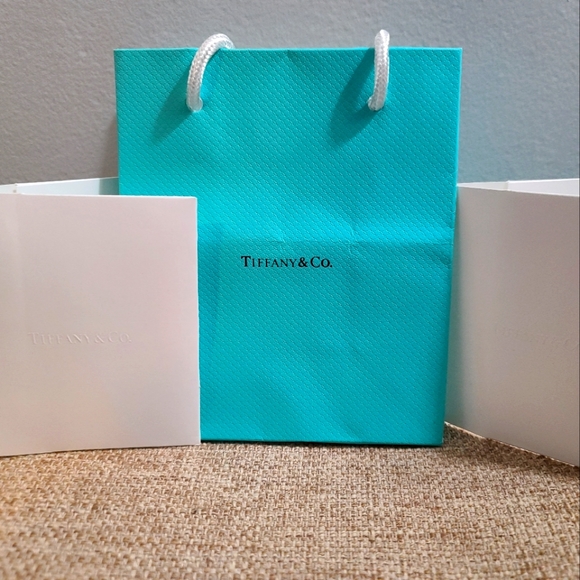 Tiffany & Co Bag and 2 Cards - Picture 1 of 3